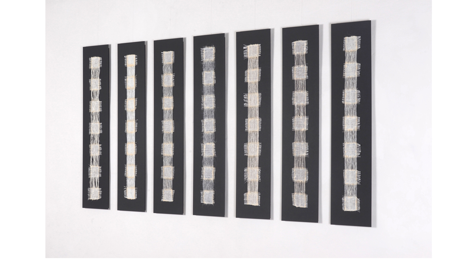 "RT-s"size: 135x81cm